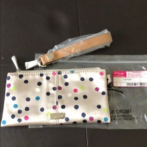 thirty one via night wristlet